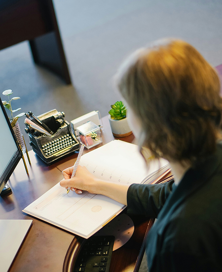 inera-isovic-Pn4wIJmbKFs-unsplash 1